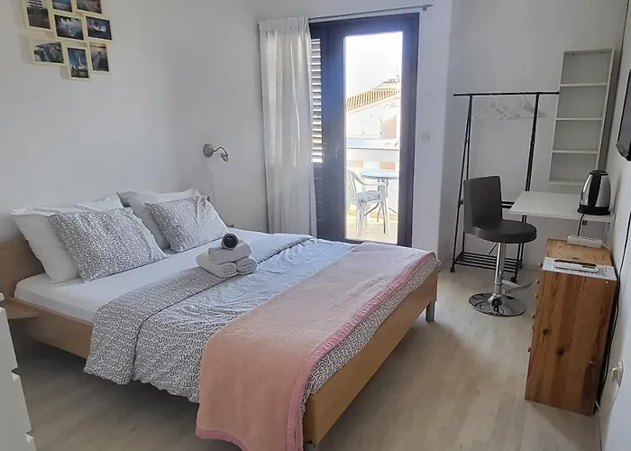 בית הארחה Finera פרמנטורה